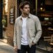 découvrez la surchemise homme, l'indispensable de la saison pour adopter un look décontracté chic, alliant confort et style avec élégance.